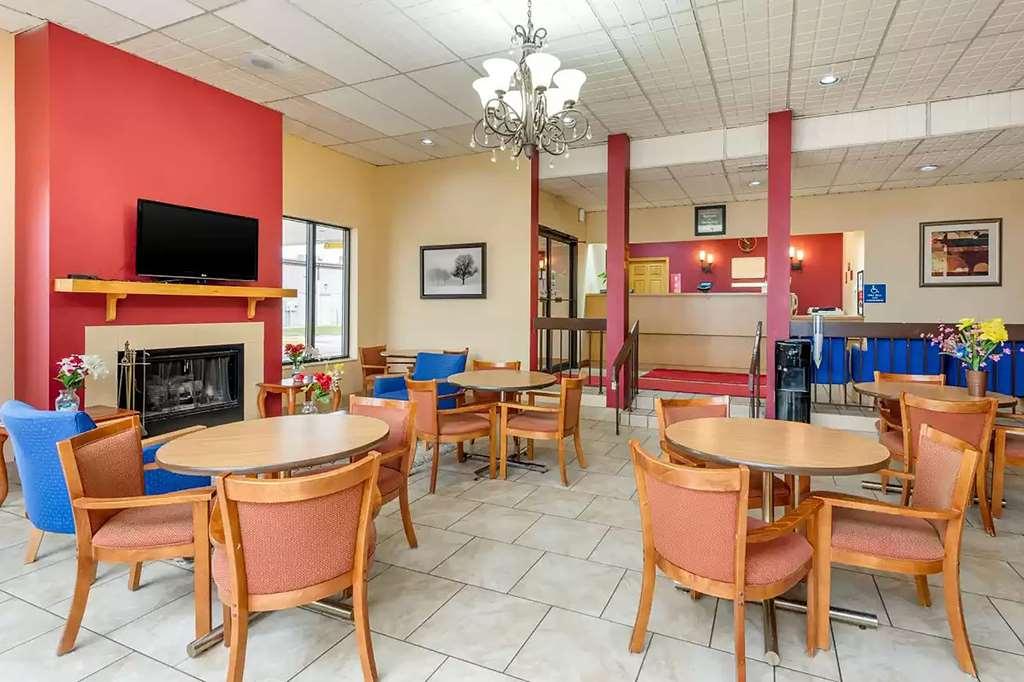 Super 8 By Wyndham Perrysburg-Toledo Hotel Facilities photo